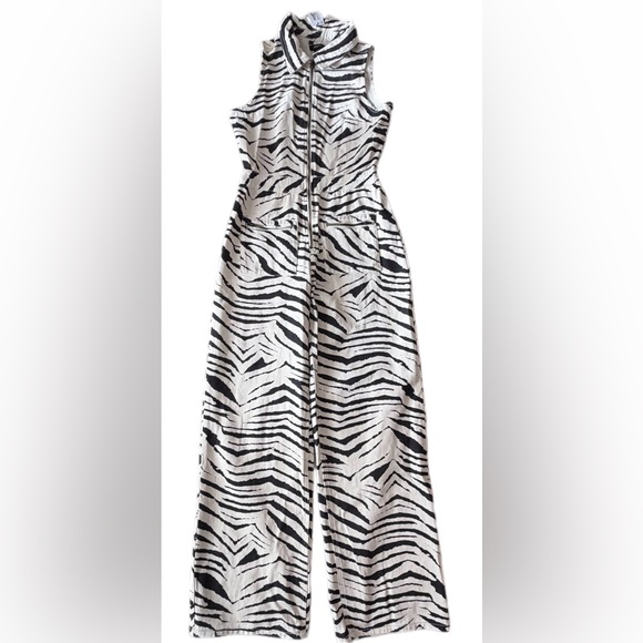 Nasty Gal Zebra Print Sleeveless Jumpsuit size 4 NWT - Picture 4 of 15